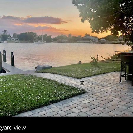 Cozy Home With One Bedroom Cape Coral Buitenkant foto