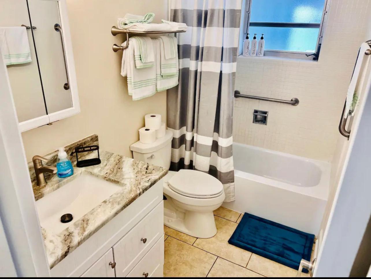 Cozy Home With One Bedroom Cape Coral Buitenkant foto