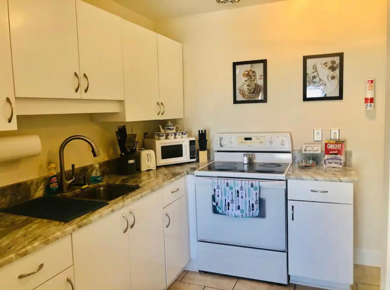 Cozy Home With One Bedroom Cape Coral Buitenkant foto